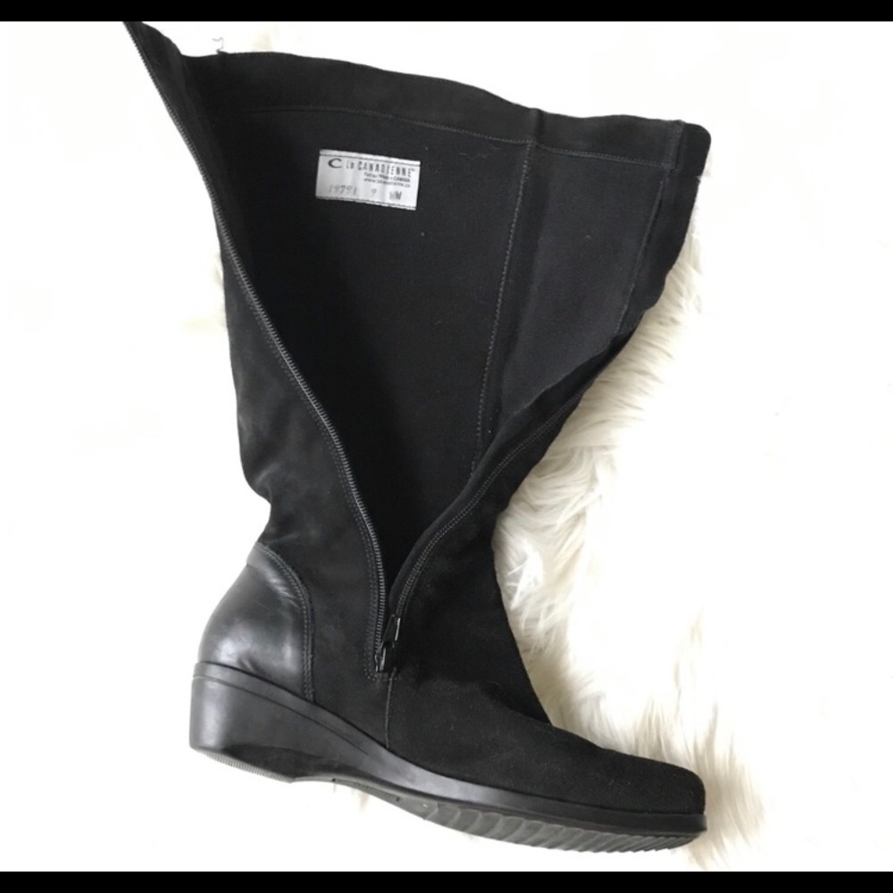 La Canadienne Black Suede Knee High Wedge Boot 9WW
